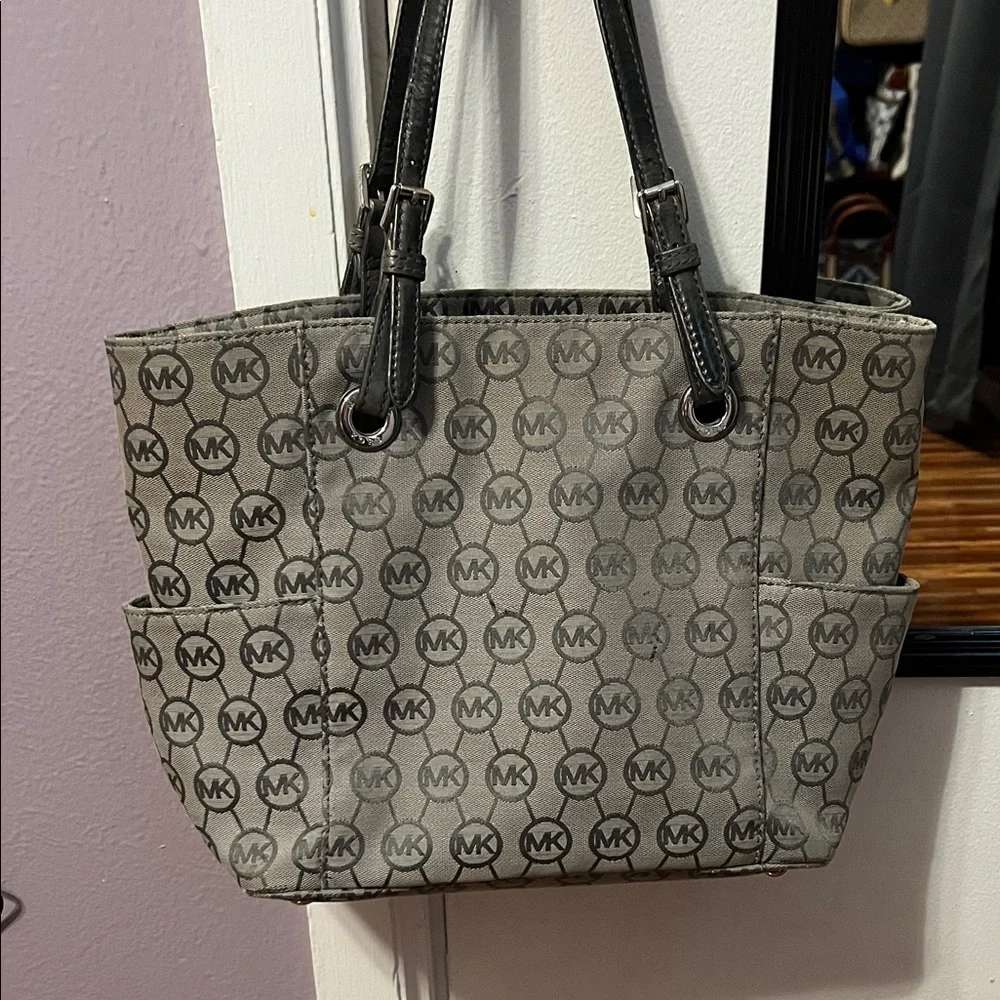 Michael Kors Monogram Gray Tote - Picture 2 of 4